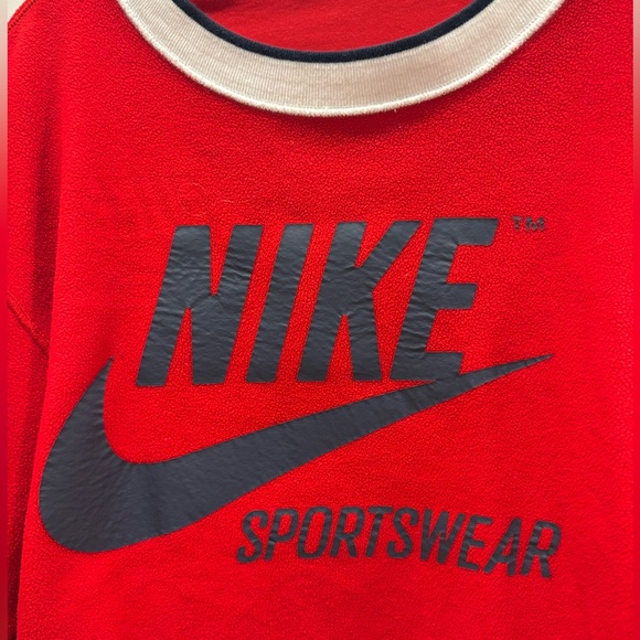 NIKE Reversible Cropped Sweatshirt, Size Small, Excellent Condition, No Tags In - Picture 8 of 11